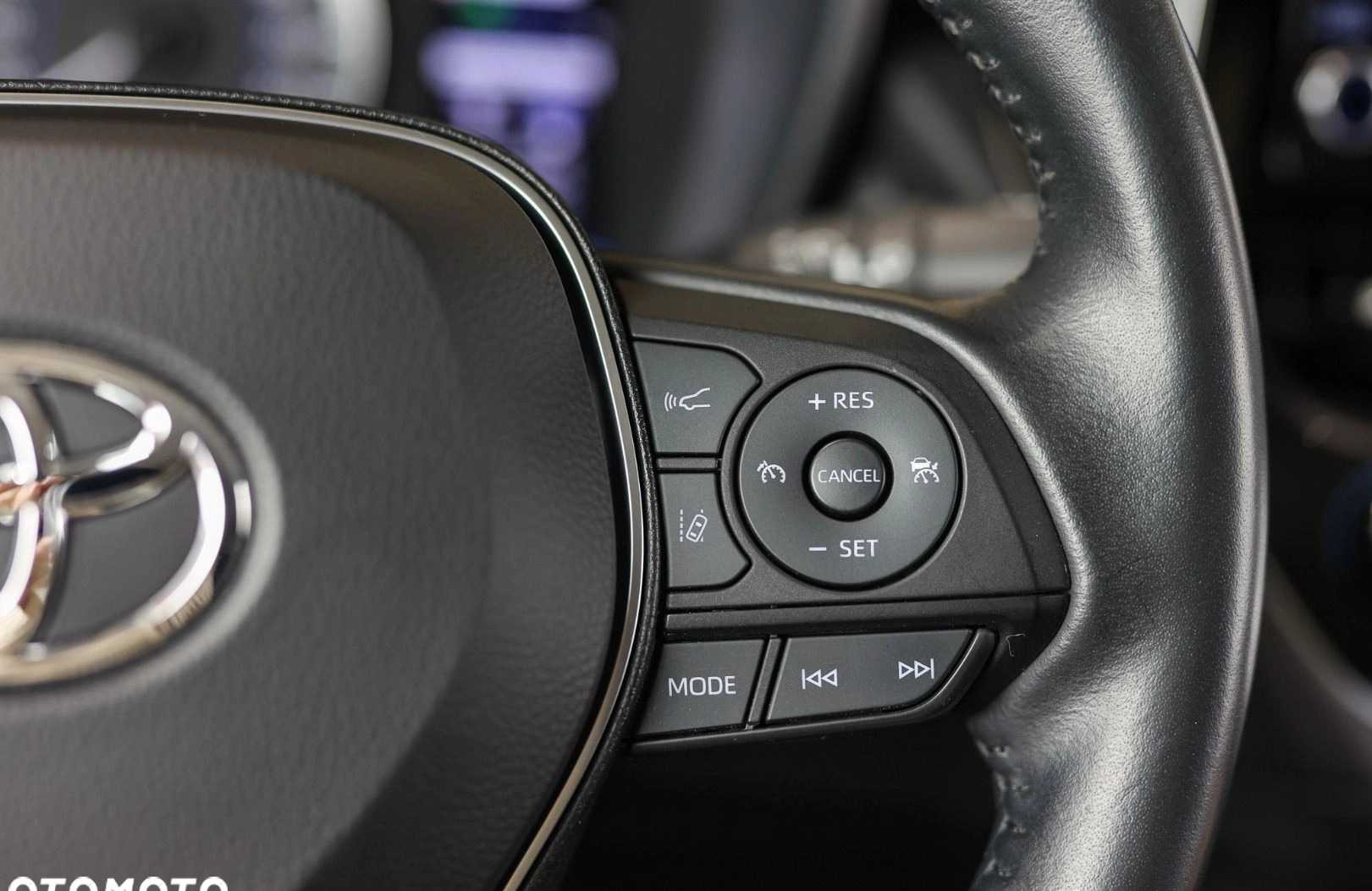Toyota Corolla cena 94850 przebieg: 61000, rok produkcji 2022 z Łowicz małe 596